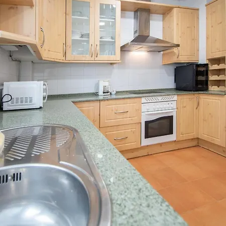 Sherezade Y La Ciudad De *