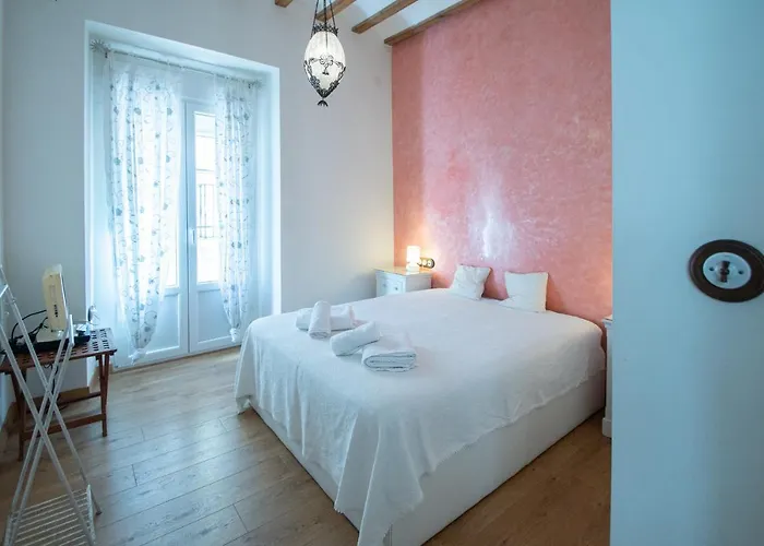 Sherezade Y La Ciudad De Cádiz