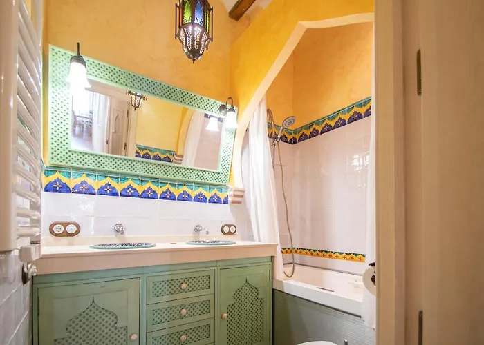 Sherezade Y La Ciudad De * Cádiz